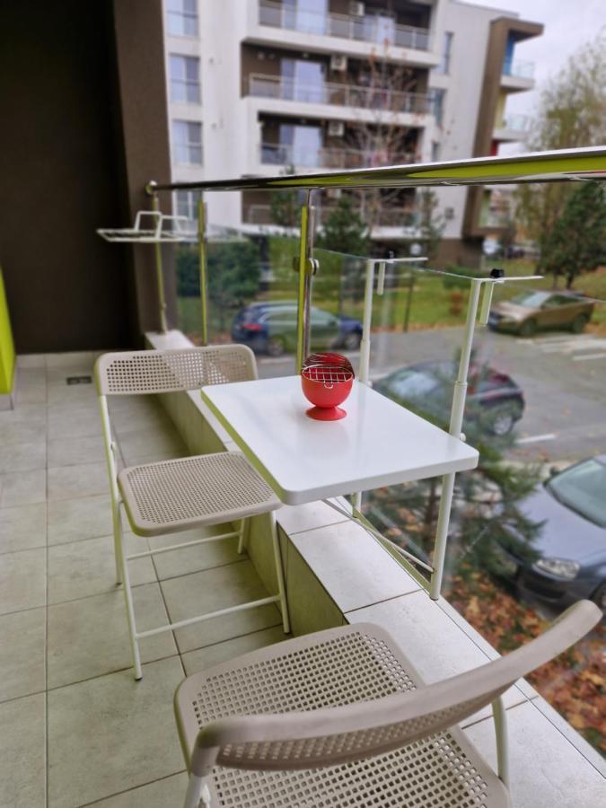 Golden Airport Residence Отопени Экстерьер фото