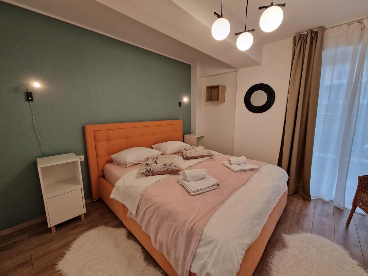 Golden Airport Residence Отопени Экстерьер фото